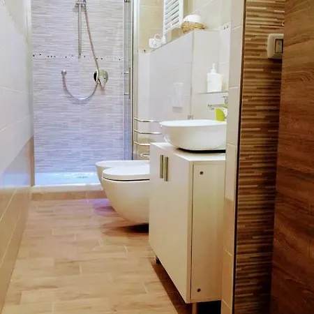 アパート Francy House 2